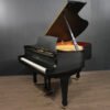 Pianoforte a Coda Boston GP-163 5'4" Satinato Nero - Eleganza e Prestazioni Superiori