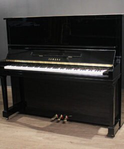 Yamaha U30BL Pianoforte Verticale